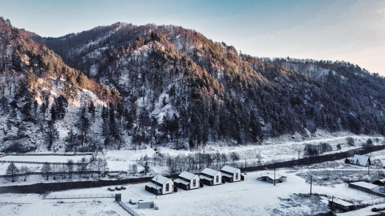 Complex Lunlo Village Brezoi Extérieur photo